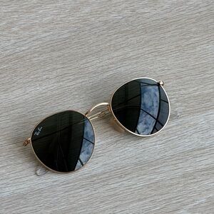 Ray-Ban Gold Frame Sunglasses with Dark Green Lenses